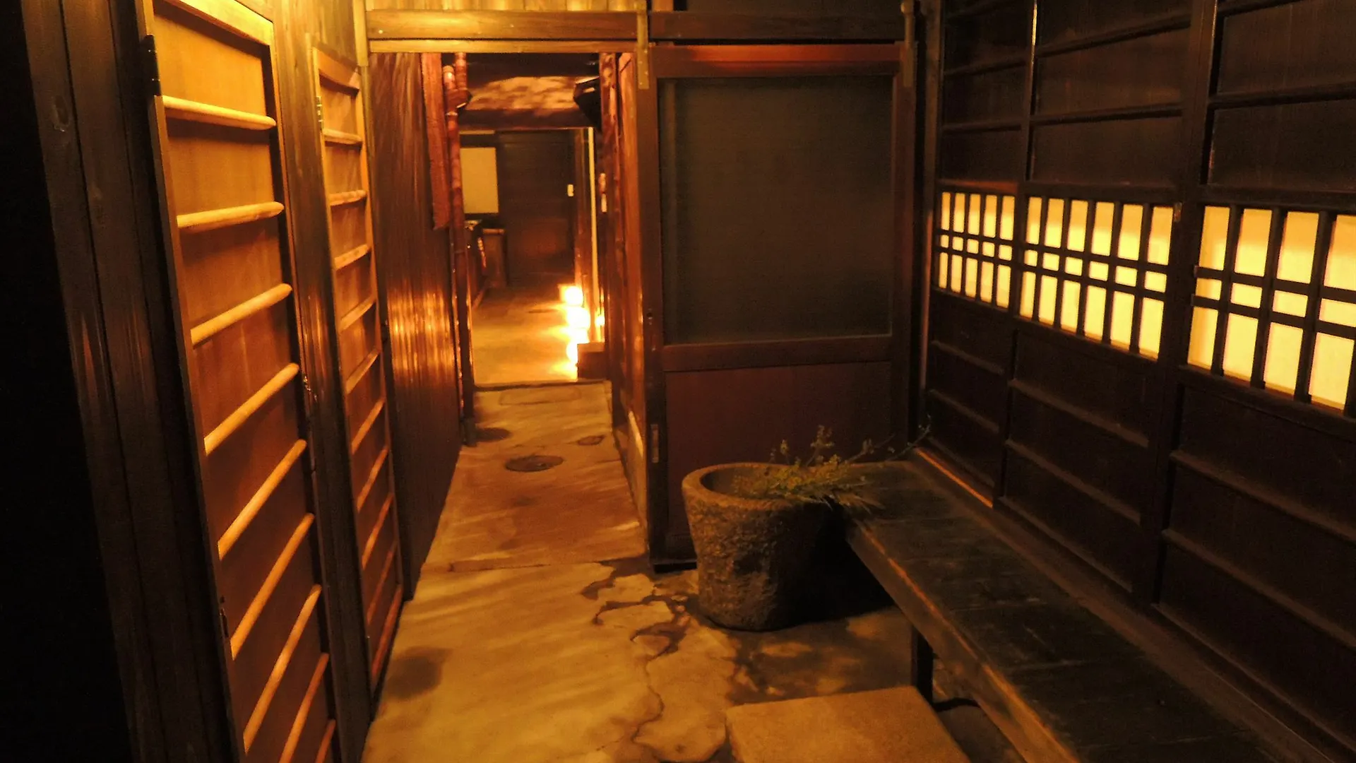 Sanjojuku Kyoto Machiya Hostel Japan